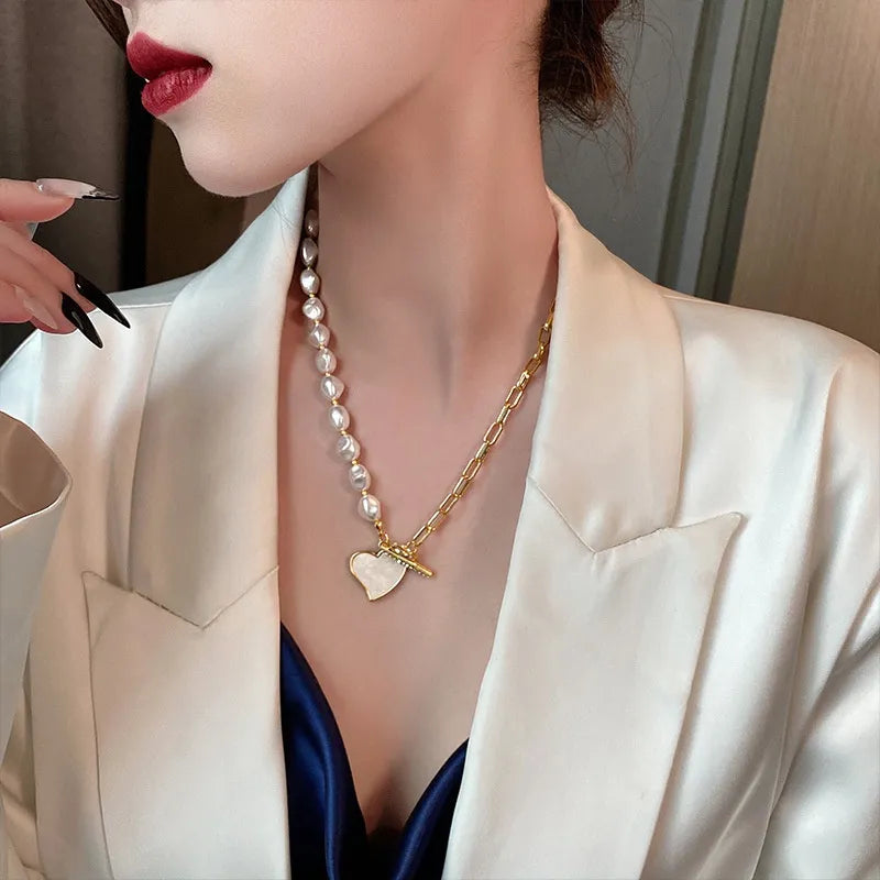 Korean Pearl Hollow Chain Clasp Necklace for Women Heart Pendant Women's Necklace Party Gift Vintage Jewelry Collares Para Mujer